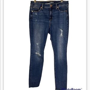 Universal Thread dark wash distressed mid rise skinny women’s jeans size 10